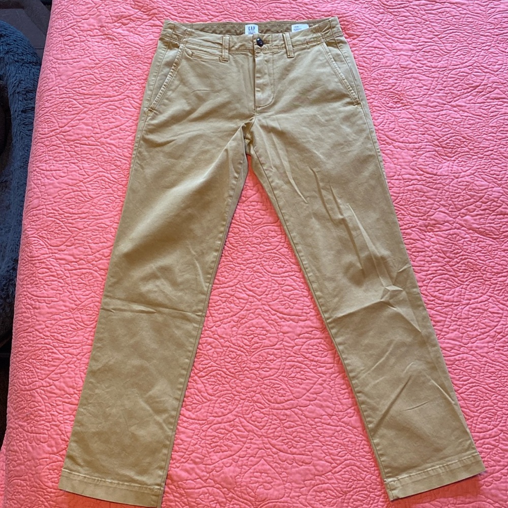 GAP Khaki BNWOT 30.5x 29